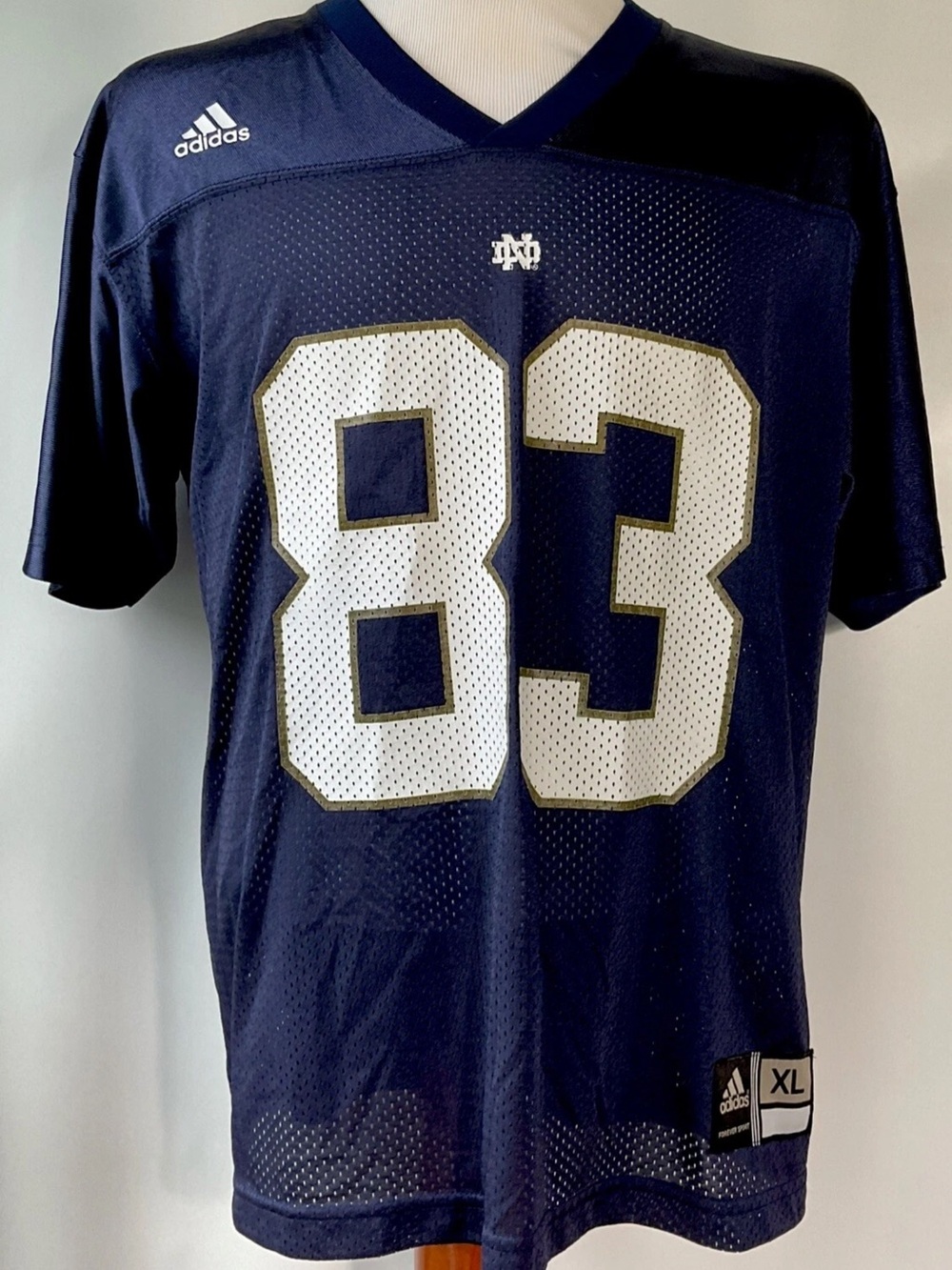 Adidas Notre Dame Fighting Irish #83 Youth Jersey Size XL / Adult Small